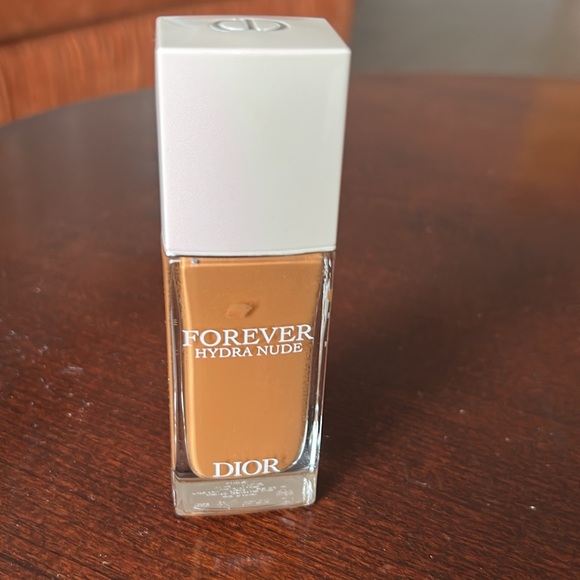 New Dior Forever Hydra Nude 6N Neutral - 1.0 oz/30ml With Box - Picture 3 of 3